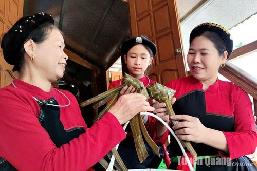 Dẻo thơm bánh chim gâu ngày Tết