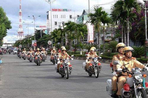 Kon Tum: Đẩy mạnh công tác đảm bảo an toàn giao thông dịp Tết Nguyên đán Ất Tỵ 2025