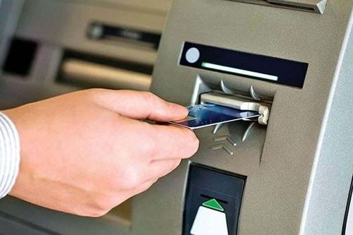 ATM 'ế' dịp Tết