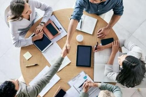 Hoạt động sáp nhập, chuyển nhượng được kỳ vọng tăng trưởng mạnh nhờ các thỏa thuận lớn