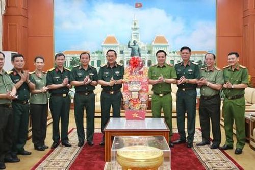 Thượng tướng Võ Minh Lương, Thứ trưởng Bộ Quốc phòng thăm, chúc Tết Công an TPHCM
