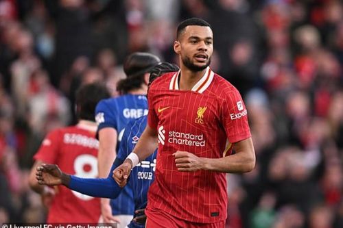 Liverpool đại thắng, Arsenal nhọc nhằn giữ vị trí thứ 2