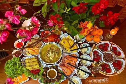 Cần chuẩn bị gì cho mâm cỗ cúng giao thừa Tết Ất Tỵ 2025?