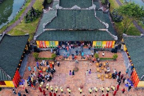 Phong vị Tết trong Hoàng cung