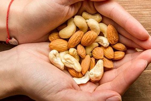 Bí quyết ăn các loại hạt ngon miệng mà không lo tăng cân