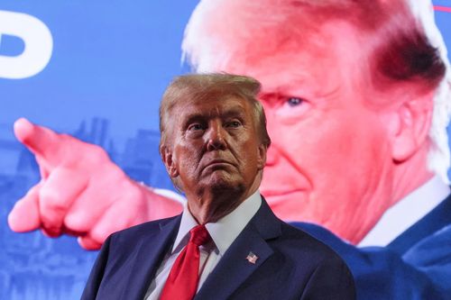 Quốc gia đầu tiên bị ông Trump trừng phạt kinh tế vì nhập cư