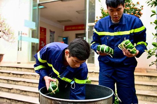 Những chiếc bánh chưng đặc biệt của cảnh sát PCCC