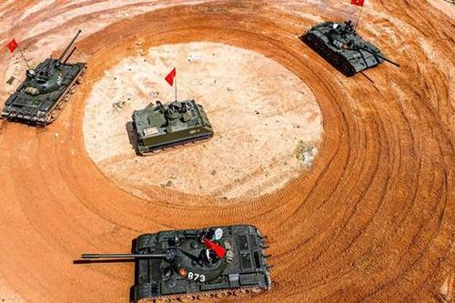 Chùm ảnh: Lữ đoàn 'voi chiến' sắt miệt mài trên thao trường ngày Xuân