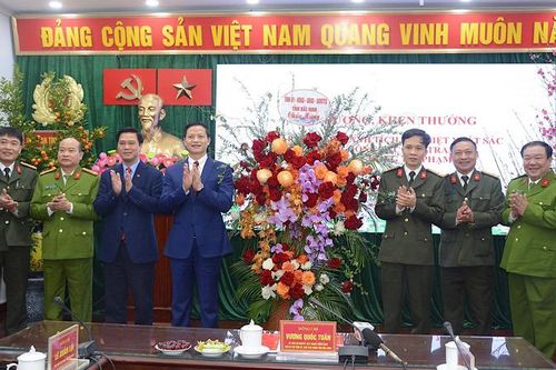Bắc Ninh khen thưởng chiến công đặc biệt xuất sắc ngày đầu Xuân