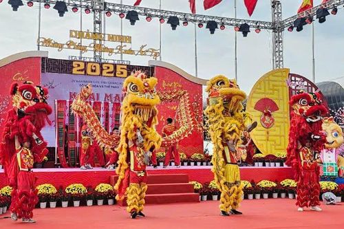 Khai mạc Không gian Văn hóa Tết các dân tộc tỉnh Quảng Ninh với chủ đề 'Tết Quê hương – Xuân đất mỏ'
