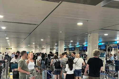 Hành khách đi nhầm giờ bay, tốn thêm tiền bù mua vé mới