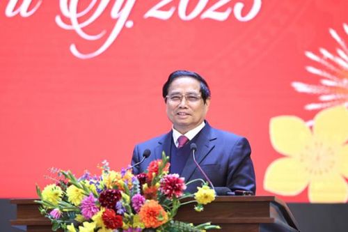 Làm công tác an ninh phải nhìn xa, trông rộng, nghĩ sâu, làm lớn, không lơ là, chủ quan