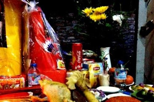 Văn khấn cúng Giao thừa năm Ất Tỵ 2025 và điều cần tránh để may mắn cả năm