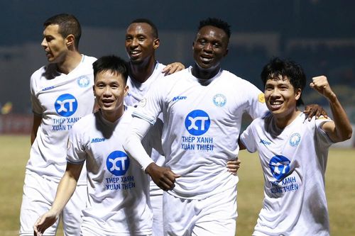 Nhiều đội bóng V-League hội quân sớm ngay mùng 2 Tết
