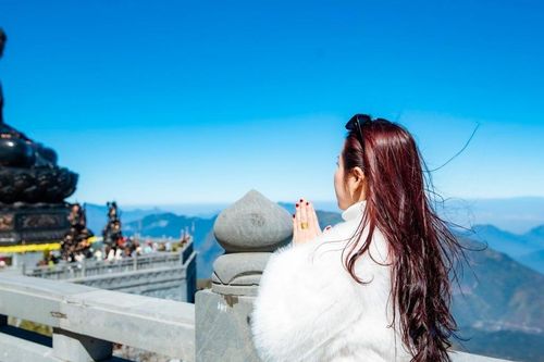 Những ngọn núi được nhiều người lựa chọn du Xuân đầu năm