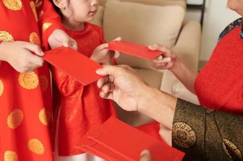 Lì xì sai cách dễ khiến trẻ hình thành thói quen xấu