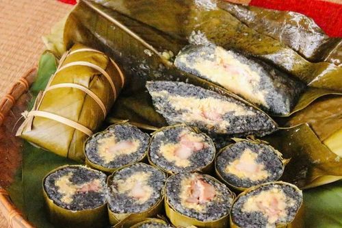 Nếm bánh chưng đen ướp 'hương trời vị đất' đón Xuân mới Ất Tỵ