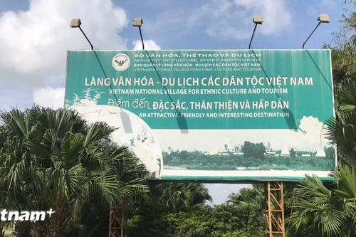 Sắc Xuân trên mọi miền Tổ quốc tại Làng Văn hóa-Du lịch các dân tộc Việt Nam