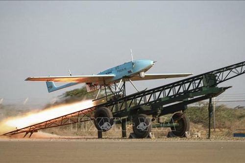 Iran trang bị tên lửa tích hợp AI cho các máy bay không người lái