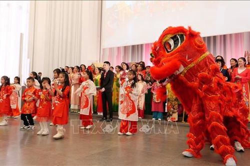 Tết nguyên đán - Ấm lòng mỗi người con Việt Nam nơi xa xứ