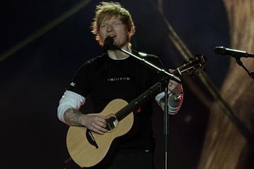 Buổi biểu diễn lịch sử của Ed Sheeran