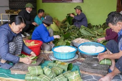 Bánh chưng 'phố Lẻ', muốn mua phải đặt trước 4 ngày