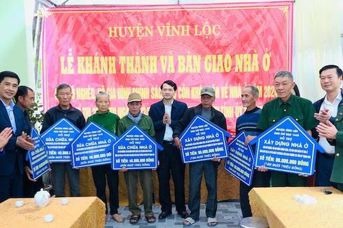 Huyện Vĩnh Lộc khánh thành 39 ngôi nhà cho hộ nghèo theo Chỉ thị 22 của Ban Thường vụ Tỉnh ủy