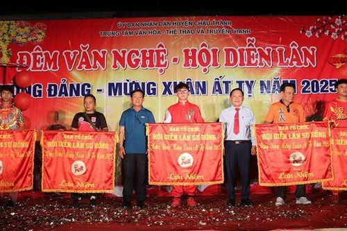 Sôi nổi đêm Văn nghệ - Hội diễn lân mừng Đảng, mừng Xuân Ất Tỵ 2025