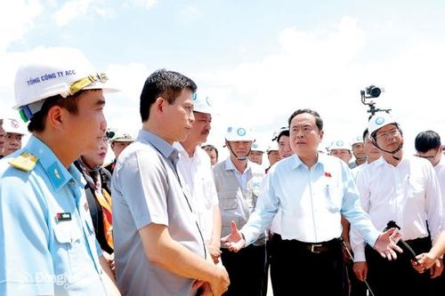 Sân bay định lượng sự phát triển nguyễn tri thức