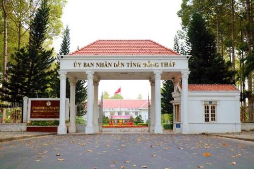 Trụ sở UBND tỉnh Đồng Tháp mở cửa đón người dân, du khách tham quan dịp Tết Nguyên đán 2025