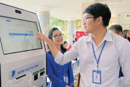 Chuyển đổi số song hành chuyển đổi xanh