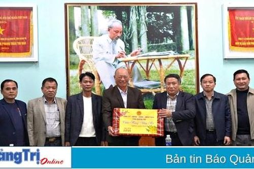 Quyền Chủ tịch UBND tỉnh Hà Sỹ Đồng thăm, chúc Tết Công ty Cổ phần Môi trường và Công trình đô thị Đông Hà