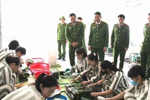 Hướng thiện để trở về…