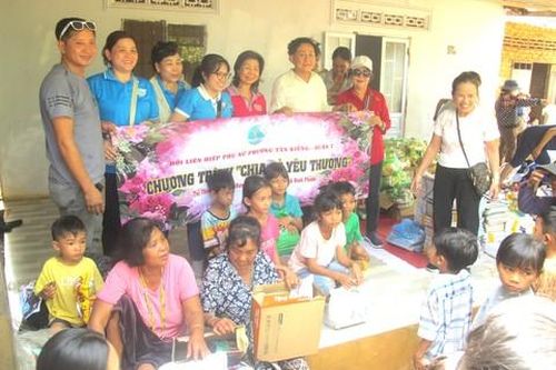 Người Thành phố nghĩa tình