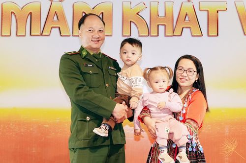 11 Tết chờ đợi mới có con