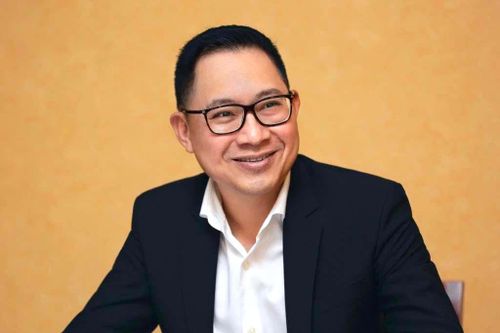 'Cha đẻ' Phở 24 - Giáo sư đại học Western Sydney