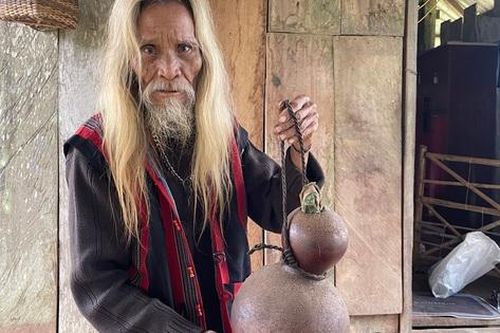 Già làng Hồ Ai – người lưu giữ 'hồn' văn hóa Vân Kiều dưới tán rừng Trường Sơn