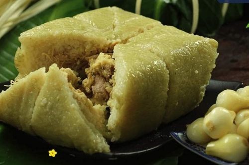 Những người không nên ăn bánh chưng