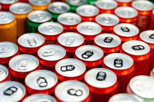 Coca-Cola thu hồi hàng loạt sản phẩm ở khắp châu Âu