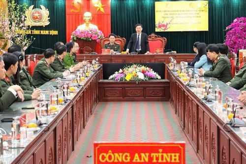 Nam Định: Chủ tịch UBND tỉnh Phạm Đình Nghị thăm, chúc tết CBCS Công an tỉnh