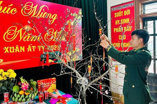 Tết của những người lính Biên phòng trên tuyến biên giới Việt-Lào