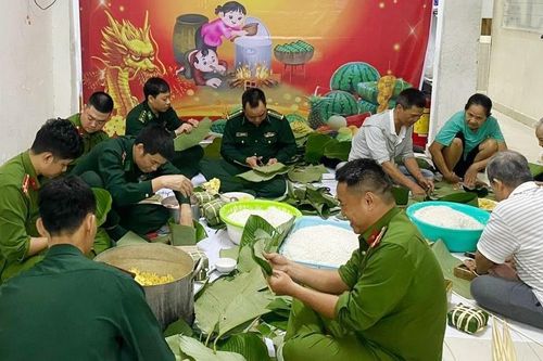 Bếp lửa doanh trại và mùa xuân bình yên