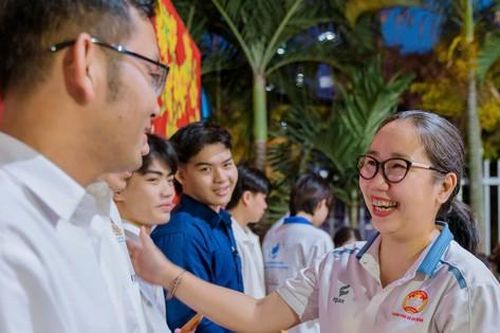 Sinh viên Lào, Campuchia tưng bừng đón Tết cổ truyền Việt Nam