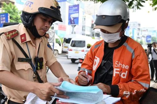 Gần 1 tháng, CSGT TPHCM phạt gần 42.000 trường hợp vi phạm