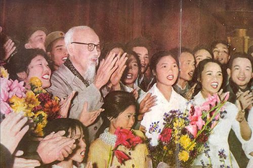Bác Hồ với những mùa Xuân nơi biên cương Tổ quốc