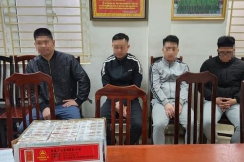 Triệt phá ổ nhóm chuyên bán bộ dụng cụ chơi cờ bạc 'bịp'