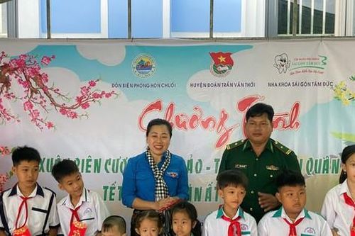 Cà Mau: Hơn 1,7 tỷ đồng chăm lo thiếu nhi dịp Tết