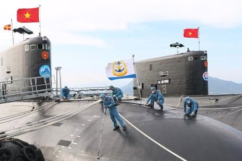 Bộ đội tàu ngầm rộn ràng đón Tết, sẵn sàng chiến đấu cao