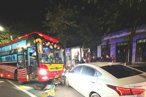 Huế: Tai nạn liên hoàn rạng sáng 29 Tết làm chết người