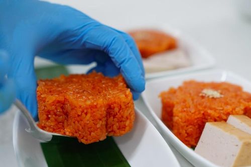 Thưởng thức hương vị Tết cổ truyền giữa lưng chừng trời